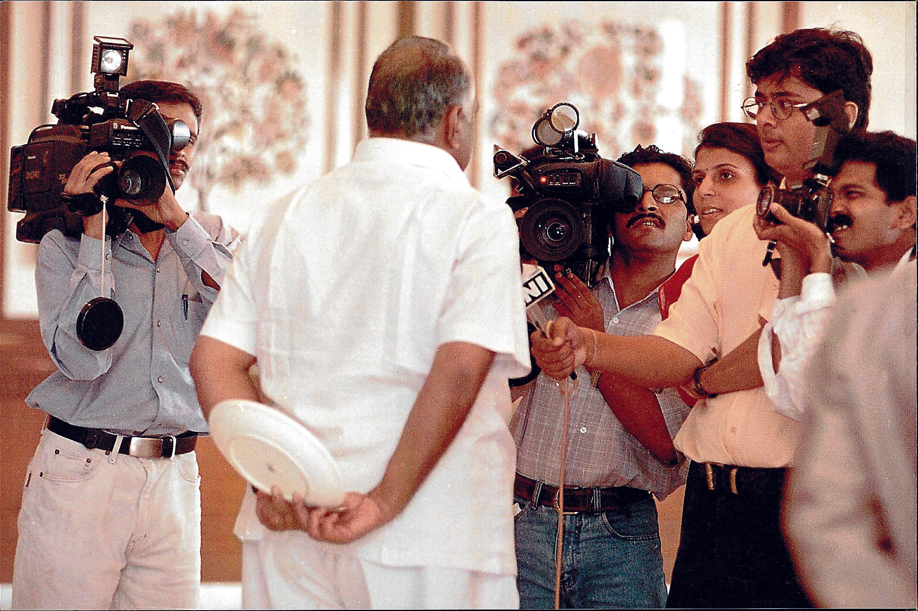 Sharad Pawar at the tea Party at Shayadri Guest house
Pic/ Ashish Raje